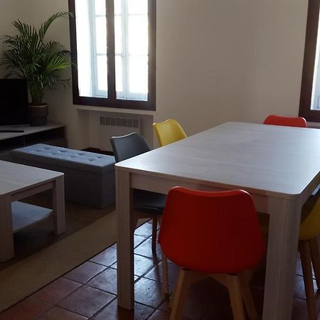 Appartement Au Coeur De Carcassonne Luaran gambar